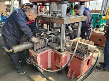 Longterm hydraulic-press for LPG cylinder handle forming